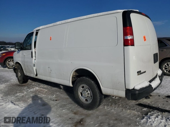 2023 Chevrolet Express Cargo z VIN 1GCWGAFP5P1180905, wystawiony jako Copart lot #87729115 z przebiegiem Nie podano mil oraz Nie do naprawy • Non repairable. Historia ofert i sprzedaży dostępna na DreamBid. Obrazek 2.