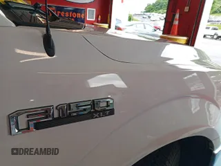 2018 Ford F-150 XL z VIN 1FTFX1E52JKF08167, wystawiony jako IAAI lot #42819273 z przebiegiem 141 254 mil mil oraz . Historia ofert i sprzedaży dostępna na DreamBid. Obrazek 1.