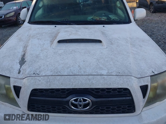 2011 Toyota Tacoma PreRunner with VIN 3TMJU4GN4BM120871, listed as a IAAI auction lot 41367953 with Not Provided miles and . Bid and sale history available at DreamBid. Image 10.
