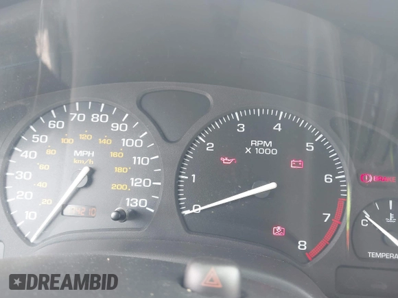 2000 Saturn SL z VIN 1G8ZK527XYZ121984, wystawiony jako IAAI lot #42099839 z przebiegiem 174 210 mil mil oraz . Historia ofert i sprzedaży dostępna na DreamBid. Obrazek 7.