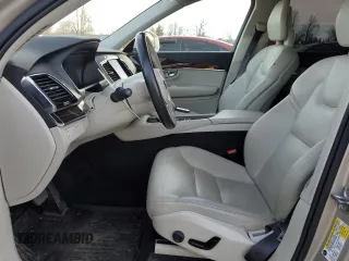 2016 Volvo XC90 T6 Momentum with VIN YV4A22PK8G1071823, listed as a Copart auction lot 45148495 with 125,215 mi miles and Clean Title. Bid and sale history available at carsss.com. Image 7.