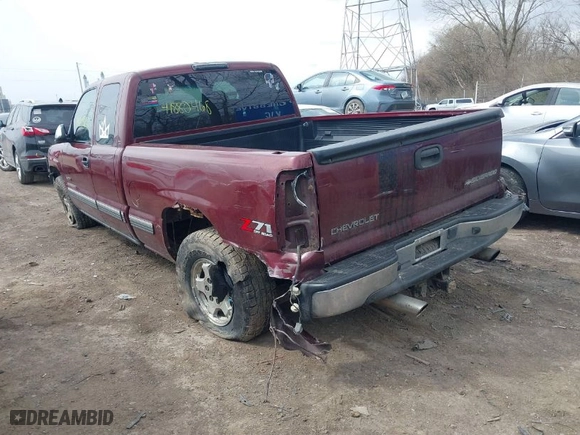 2002 Chevrolet Silverado 1500 LS with VIN 1GCEK19T32E191759, listed as a IAAI auction lot 41880468 with 247,877 mi miles. Bid and sale history available at carsss.com. Image 3.
