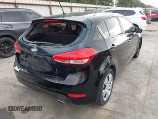 2016 Kia Forte LX z VIN KNAFK5A8XG5572550, wystawiony jako IAAI lot #42314657 z przebiegiem 113 265 mil mil oraz . Historia ofert i sprzedaży dostępna na DreamBid. Obrazek 4.
