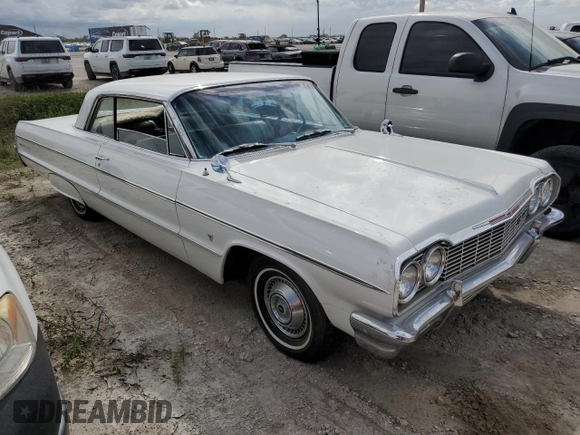 1964 Chevrolet Impala z VIN 41847J219664, wystawiony jako Copart lot #75891214 z przebiegiem 47 312 mil mil oraz Szkoda całkowita • Salvage title. Historia ofert i sprzedaży dostępna na DreamBid. Obrazek 4.
