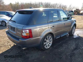 2008 Land Rover Range Rover Sport SC with VIN SALSH23488A187840, listed as a IAAI auction lot 41279866 with 200,980 mi miles. Bid and sale history available at carsss.com. Image 4.
