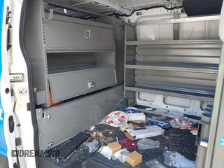 2023 Ford Transit Cargo z VIN 1FTYE1Y82PKA83403, wystawiony jako IAAI lot #42621450 z przebiegiem 44 617 mil mil oraz . Historia ofert i sprzedaży dostępna na DreamBid. Obrazek 8.