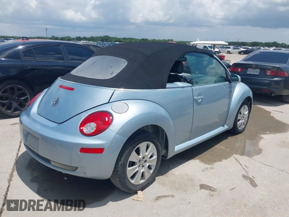 2009 Volkswagen Beetle S with VIN 3VWRG31Y29M402215, listed as a IAAI auction lot 42678018 with 141,638 mi miles and . Bid and sale history available at DreamBid. Image 4.