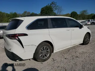 2023 Toyota Sienna LE z VIN 5TDKRKEC7PS168710, wystawiony jako Copart lot #52872235 z przebiegiem 68 474 mil mil oraz Szkody całkowita. Historia ofert i sprzedaży dostępna na DreamBid. Obrazek 3.