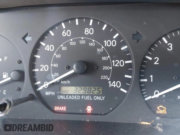 1999 Toyota Camry LE z VIN 4T1BG22K4XU574050, wystawiony jako IAAI lot #41991415 z przebiegiem 329 825 mil mil oraz . Historia ofert i sprzedaży dostępna na DreamBid. Obrazek 7.