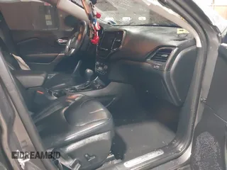 2019 Jeep Cherokee Limited with VIN 1C4PJMDX0KD447210, listed as a IAAI auction lot 42168429 with 51,408 mi miles and . Bid and sale history available at DreamBid. Image 5.