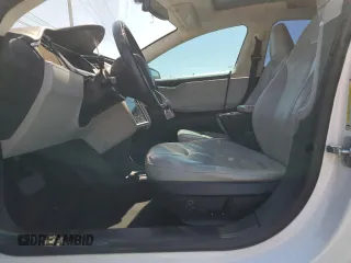 2013 Tesla Model S with VIN 5YJSA1CGXDFP03603, listed as a Copart auction lot 49352135 with 129,203 mi miles and Salvage title. Bid and sale history available at DreamBid. Image 7.