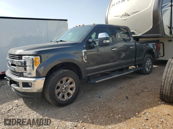 2017 Ford F-350 Platinum with VIN 1FT8W3BT6HED92314, listed as a Copart auction lot 55695235 with 113,463 mi miles and Salvage title. Bid and sale history available at DreamBid. Image 1.