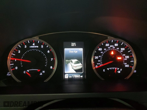 2017 Toyota Camry XLE z VIN 4T1BF1FK1HU721157, wystawiony jako Copart lot #55772635 z przebiegiem 178 665 mil mil oraz Szkoda całkowita • Salvage title. Historia ofert i sprzedaży dostępna na DreamBid. Obrazek 9.