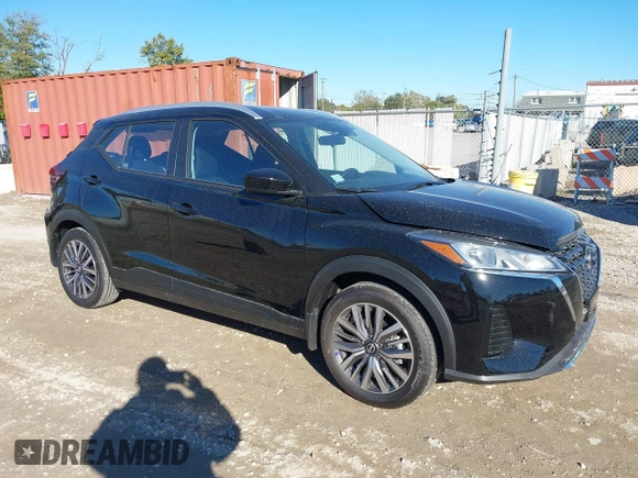 2024 Nissan Kicks SV with VIN 3N1CP5CV8RL570151, listed as a IAAI auction lot 40624725 with 479 mi miles. Bid and sale history available at carsss.com. Image 1.