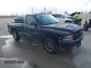 1997 Dodge Dakota with VIN 1B7FL26X2VS309644, listed as a IAAI auction lot 41107270 with 184,113 mi miles and . Bid and sale history available at carsss.com. Image 1.