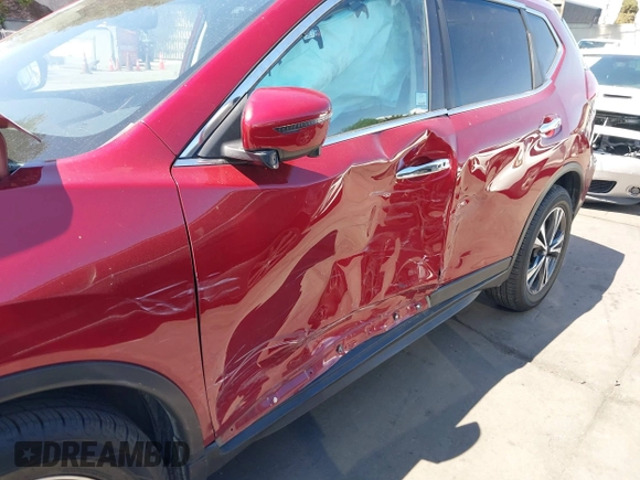 2020 Nissan Rogue SL z VIN 5N1AT2MT7LC814947, wystawiony jako IAAI lot #41934685 z przebiegiem 69 768 mil mil oraz . Historia ofert i sprzedaży dostępna na DreamBid. Obrazek 6.