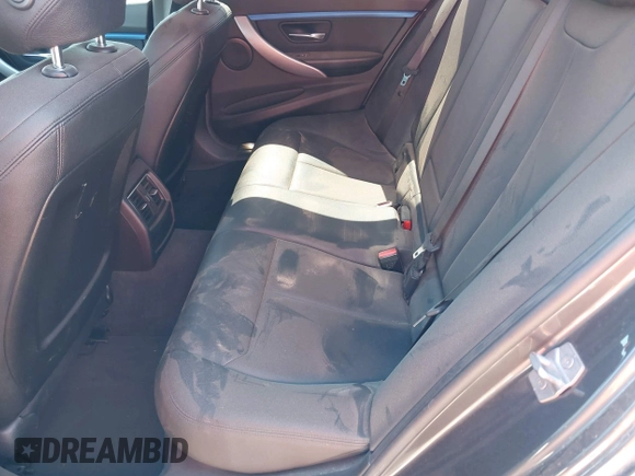 2018 BMW 3 Series с VIN WBA8F1C54JAE92929, выставлен на аукционе IAAI как лот 42236074 с пробегом 87 285 миль миль и . История ставок и продаж доступна на DreamBid. Изображение 8.