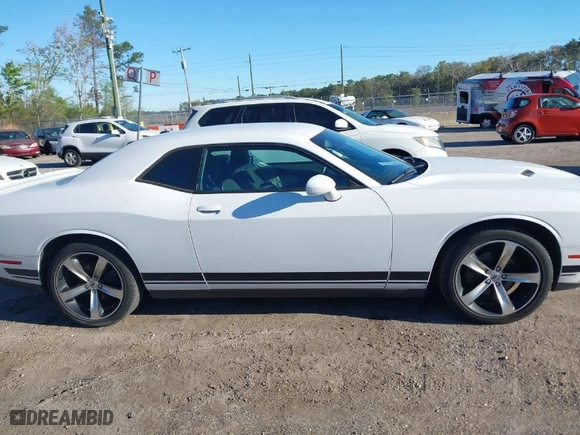 2019 Dodge Challenger SXT with VIN 2C3CDZAG8KH620552, listed as a IAAI auction lot 41795584 with 93,829 mi miles. Bid and sale history available at carsss.com. Image 13.