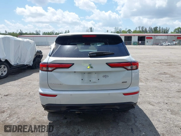 2022 Mitsubishi Outlander SE z VIN JA4J3UA85NZ055855, wystawiony jako IAAI lot #42020874 z przebiegiem 37 756 mil mil oraz . Historia ofert i sprzedaży dostępna na DreamBid. Obrazek 16.
