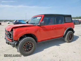 2023 Ford Bronco z VIN 1FMDE5BH1PLB07579, wystawiony jako Copart lot #57259695 z przebiegiem 47 465 mil mil oraz Szkoda całkowita • Salvage title. Historia ofert i sprzedaży dostępna na DreamBid. Obrazek 1.