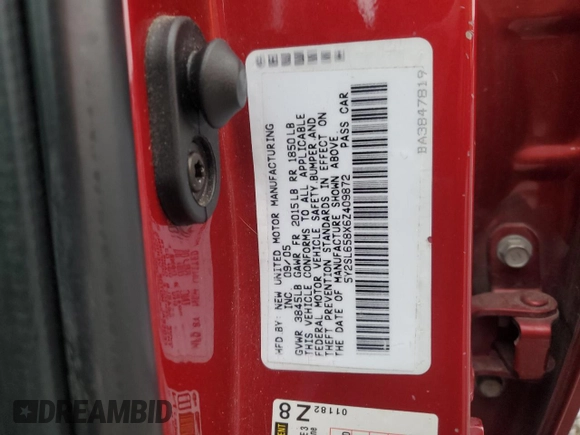 2006 Pontiac Vibe with VIN 5Y2SL658X6Z409872, listed as a Copart auction lot 58769965 with 69,015 mi miles and Salvage title. Bid and sale history available at DreamBid. Image 13.