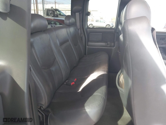 2003 Chevrolet Silverado 1500 LS with VIN 1GCEK19T53E131290, listed as a IAAI auction lot 41414921 with 191,890 mi miles. Bid and sale history available at carsss.com. Image 8.
