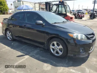 2013 Toyota Corolla L with VIN 5YFBU4EE9DP133943, listed as a Copart auction lot 54253225 with 135,512 mi miles and Salvage Title. Bid and sale history available at DreamBid. Image 4.