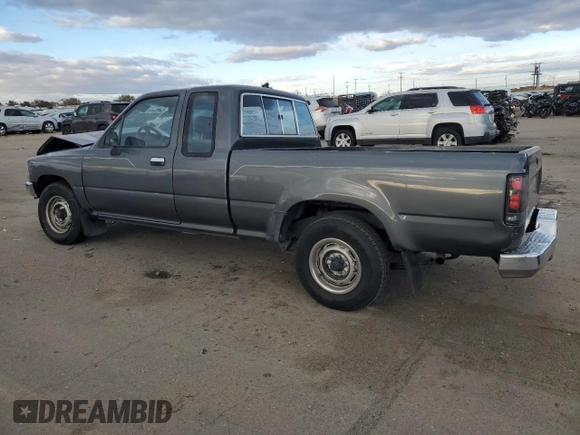 1991 Toyota 2WD Pickups DX with VIN JT4RN93P4M5032495, listed as a Copart auction lot 81190894 with 201,614 mi miles and Salvage Title. Bid and sale history available at carsss.com. Image 2.