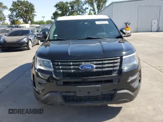 2017 Ford Police Interceptor Utility с VIN 1FM5K8AR3HGC34773, выставлен на аукционе Copart как лот 61687625 с пробегом Не указан миль и Чистый • Clean title. История ставок и продаж доступна на DreamBid. Изображение 5.