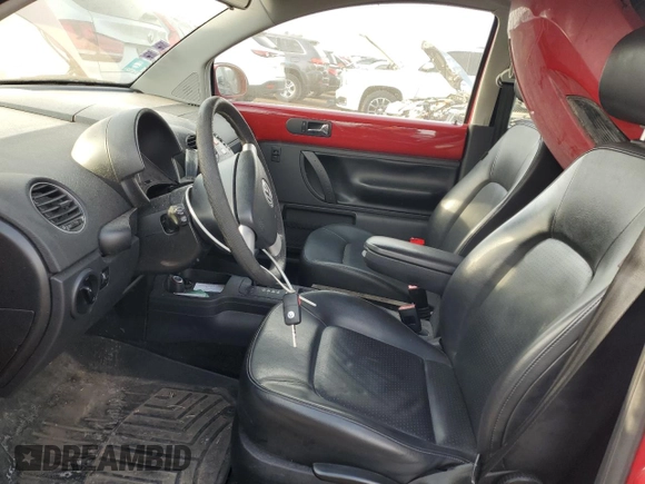 2008 Volkswagen Beetle S z VIN 3VWPG31C08M510360, wystawiony jako Copart lot #47585535 z przebiegiem 51 212 mil mil oraz Szkoda całkowita • Salvage title. Historia ofert i sprzedaży dostępna na DreamBid. Obrazek 7.