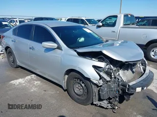 2015 Nissan Altima SV z VIN 1N4AL3AP7FC440769, wystawiony jako IAAI lot #41938524 z przebiegiem 149 706 mil mil oraz . Historia ofert i sprzedaży dostępna na DreamBid. Obrazek 1.