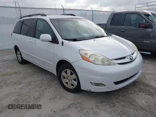 2008 Toyota Sienna XLE with VIN 5TDZK22C28S212914, listed as a IAAI auction lot 42764061 with 250,954 mi miles and . Bid and sale history available at DreamBid. Image 1.