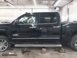 2015 Chevrolet Silverado 1500 High Country with VIN 3GCUKTEJXFG290752, listed as a IAAI auction lot 41412988 with 160,000 mi miles. Bid and sale history available at carsss.com. Image 15.