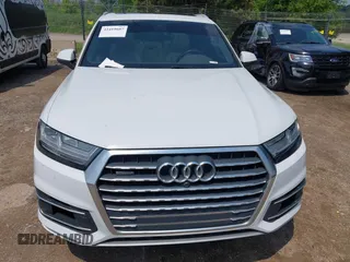 2017 Audi Q7 Premium Plus z VIN WA1LAAF72HD014212, wystawiony jako IAAI lot #42419607 z przebiegiem 112 728 mil mil oraz . Historia ofert i sprzedaży dostępna na DreamBid. Obrazek 6.