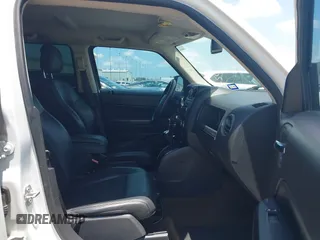 2016 Jeep Patriot Sport с VIN 1C4NJPBAXGD711368, выставлен на аукционе IAAI как лот 42471616 с пробегом Не указан миль и . История ставок и продаж доступна на DreamBid. Изображение 5.