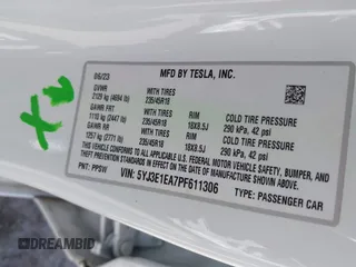 2023 Tesla Model 3 z VIN 5YJ3E1EA7PF611306, wystawiony jako IAAI lot #42826820 z przebiegiem 24 422 mil mil oraz . Historia ofert i sprzedaży dostępna na DreamBid. Obrazek 9.