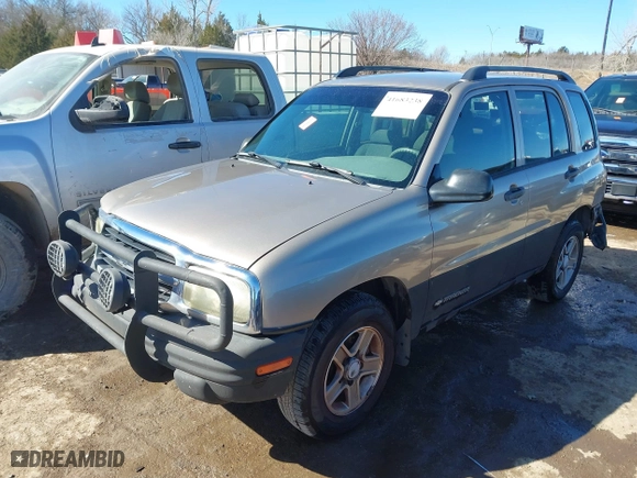 2003 Chevrolet Tracker with VIN 2CNBJ13C136946925, listed as a IAAI auction lot 41683238 with NaN miles. Bid and sale history available at carsss.com. Image 18.