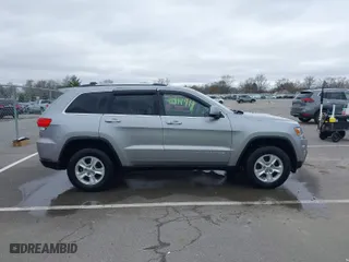 2014 Jeep Grand Cherokee Laredo with VIN 1C4RJFAG6EC230568, listed as a IAAI auction lot 41914990 with 137,214 mi miles. Bid and sale history available at carsss.com. Image 13.
