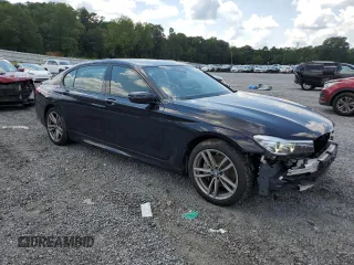 2019 BMW 7 Series 740i xDrive with VIN WBA7E4C50KGV70120, listed as a Copart auction lot 67268954 with 39,639 mi miles and Salvage Title. Bid and sale history available at DreamBid. Image 4.