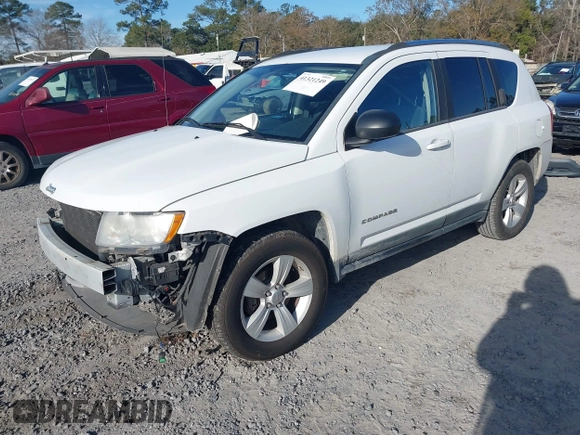 2011 Jeep Compass Latitude with VIN 1J4NT1FB7BD172639, listed as a IAAI auction lot 41321249 with 237,346 mi miles. Bid and sale history available at carsss.com. Image 2.