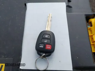 2016 Toyota Corolla L z VIN 2T1BURHE3GC640950, wystawiony jako IAAI lot #41901024 z przebiegiem 37 225 mil mil oraz . Historia ofert i sprzedaży dostępna na DreamBid. Obrazek 11.