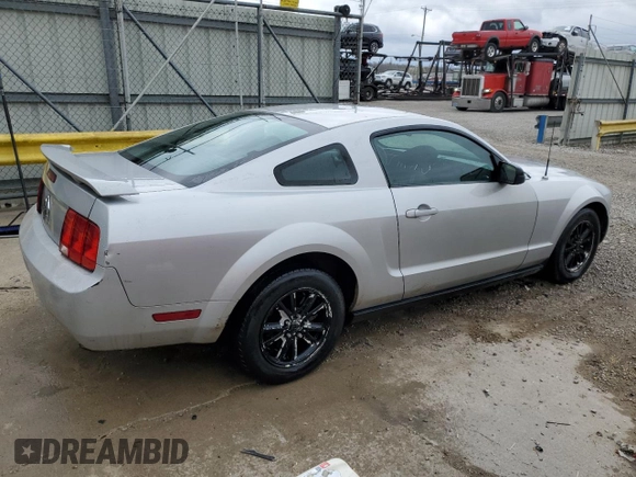 2007 Ford Mustang Deluxe with VIN 1ZVHT80N475367580, listed as a Copart auction lot 49649805 with 114,869 mi miles and Salvage Title. Bid and sale history available at carsss.com. Image 3.