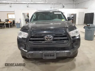 2018 Toyota Tacoma SR z VIN 5TFSX5EN3JX061440, wystawiony jako Copart lot #86986654 z przebiegiem 172 754 mil mil oraz Szkoda całkowita • Salvage title. Historia ofert i sprzedaży dostępna na DreamBid. Obrazek 5.