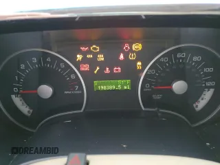 2008 Ford Explorer XLT with VIN 1FMEU73E08UB15868, listed as a Copart auction lot 48079474 with 198,389 mi miles and Non Repairable. Bid and sale history available at DreamBid. Image 9.