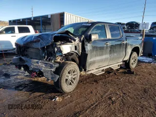2021 Chevrolet Silverado 1500 Custom Trail Boss with VIN 1GCPYCEF1MZ339213, listed as a Copart auction lot 43138235 with 119,132 mi miles and Salvage Title. Bid and sale history available at DreamBid. Image 1.