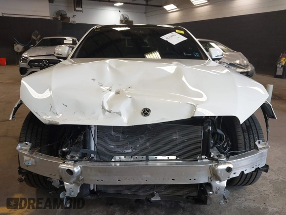 2023 Mercedes-Benz E 350 z VIN W1KZF8EB2PB137329, wystawiony jako IAAI lot #42160967 z przebiegiem 8 718 mil mil oraz . Historia ofert i sprzedaży dostępna na DreamBid. Obrazek 6.