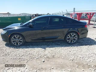 2016 Chrysler 200 S with VIN 1C3CCCBB5GN158260, listed as a IAAI auction lot 41981339 with 105,664 mi miles. Bid and sale history available at carsss.com. Image 15.