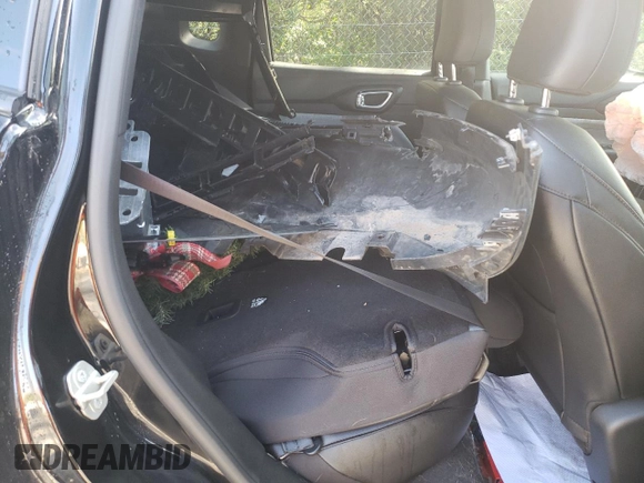 2024 Jeep Compass Latitude with VIN 3C4NJDBN7RT112068, listed as a Copart auction lot 55470495 with 3,292 mi miles and Salvage title. Bid and sale history available at DreamBid. Image 11.