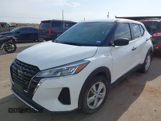 2023 Nissan Kicks S z VIN 3N1CP5BV4PL571134, wystawiony jako IAAI lot #41895869 z przebiegiem 25 128 mil mil oraz . Historia ofert i sprzedaży dostępna na DreamBid. Obrazek 2.