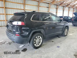 2019 Jeep Cherokee Latitude with VIN 1C4PJMCB4KD284230, listed as a Copart auction lot 57514745 with 107,478 mi miles and Salvage title. Bid and sale history available at DreamBid. Image 3.